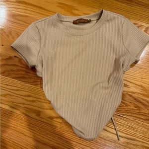 Grey Bandit Open Back Tee-shirt, tan